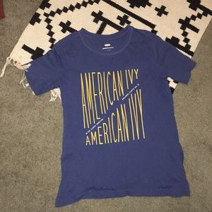 Old navy T-shirt
